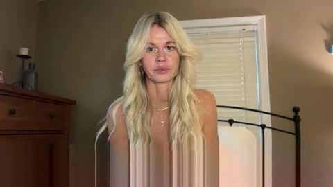 Snapshot of karabearr chatting on September 2025 11:50:02 PM kara online show from September 2025 11:50:02 PM