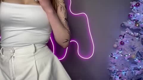 Karalina online show from December 2025 07:21:01 PM