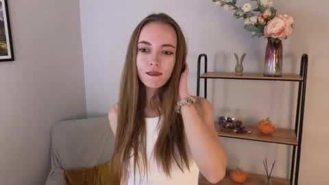 Lilith online show from September 2025 08:14:02 AM