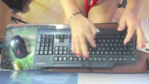 Karen online show from February 2025 05:18:01 AM