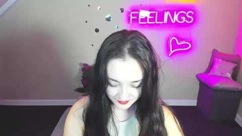 karen_morgan online show from December 2024 12:05:01 PM