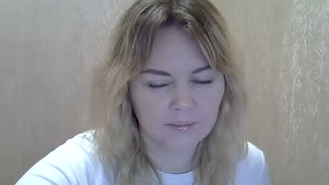 karennelsonx online show from December 2024 03:59:02 PM