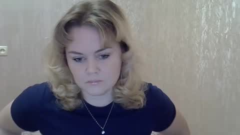 karennelsonx online show from December 2024 11:13:01 AM