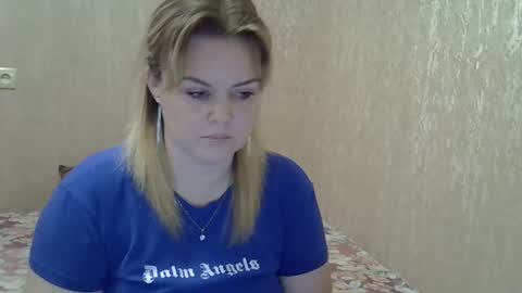 karennelsonx online show from December 2024 01:10:02 PM
