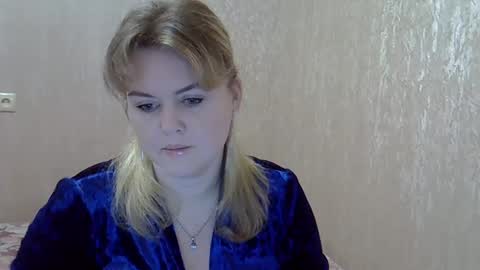 karennelsonx online show from December 2024 02:12:01 PM