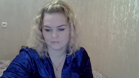 karennelsonx online show from January 2025 10:28:02 AM