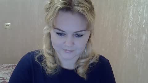 karennelsonx online show from February 2025 02:57:01 PM
