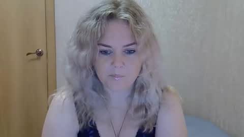 karennelsonx online show from September 2025 12:17:02 PM