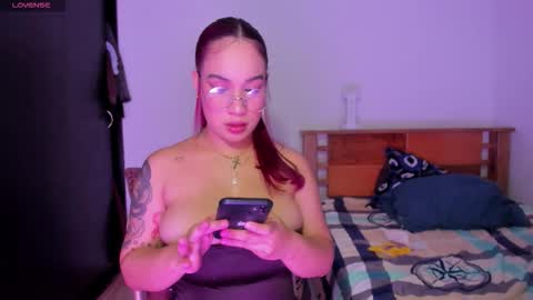 Snapshot of kari_ruiz chatting on September 2025 11:59:01 PM Karina online show from September 2025 11:59:01 PM