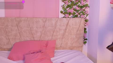 Snapshot of kariina_wong chatting on November 2025 07:40:02 PM kariina_wong online show from November 2025 07:40:02 PM