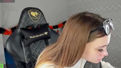 karina_broks online show from October 2025 08:37:01 AM