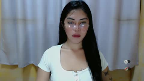I AM BELLE online show from December 2024 03:31:02 PM