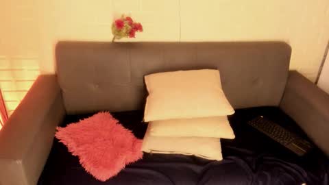 Kari online show from November 2025 11:33:02 AM