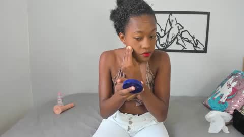 Snapshot of karina_lopez7 chatting on October 2025 02:47:01 PM karina_lopez7 online show from October 2025 02:47:01 PM