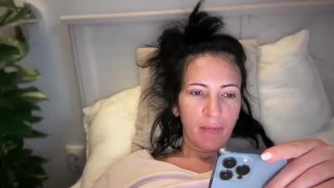 Karina online show from December 2024 02:19:02 PM