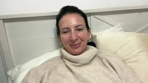Karina online show from December 2024 12:12:01 AM