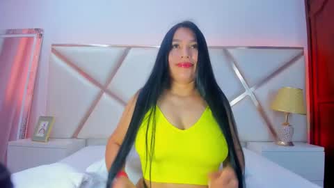 Karina Gomez online show from September 2025 02:19:01 PM