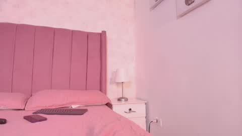 Snapshot of karla__ruiz chatting on October 2025 01:58:02 AM Karla online show from October 2025 01:58:02 AM