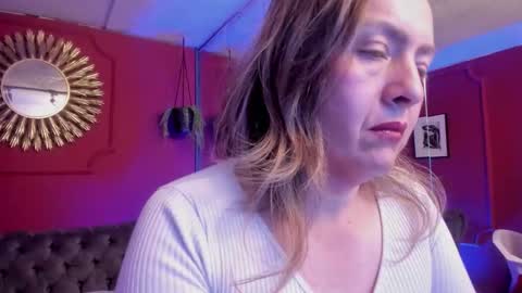 Snapshot of karlaa_evanss chatting on November 2025 03:18:02 AM carla online show from November 2025 03:18:02 AM