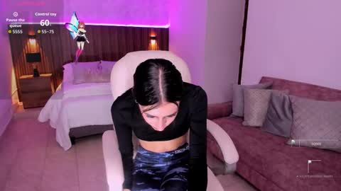 Snapshot of karlaa_james chatting on October 2025 11:07:02 AM Karlaa online show from October 2025 11:07:02 AM