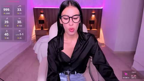 Snapshot of karlaa_james chatting on October 2025 11:09:02 AM Karlaa online show from October 2025 11:09:02 AM