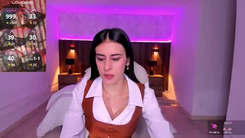 Snapshot of karlaa_james chatting on November 2025 11:10:01 AM Karlaa online show from November 2025 11:10:01 AM