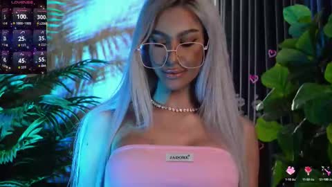 Snapshot of karlabart chatting on October 2025 07:46:02 PM KarlaBart online show from October 2025 07:46:02 PM