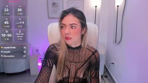 karliie kloss   online show from September 2025 07:04:01 PM