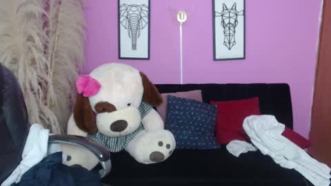 Snapshot of karlye_hot chatting on October 2025 02:17:01 AM KARLYE online show from October 2025 02:17:01 AM