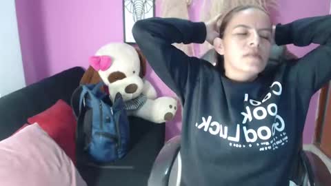 Snapshot of karlye_hot chatting on October 2025 03:05:01 AM KARLYE online show from October 2025 03:05:01 AM