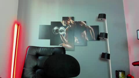   online show from February 2025 12:33:01 PM