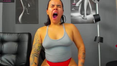   online show from October 2025 04:59:02 PM