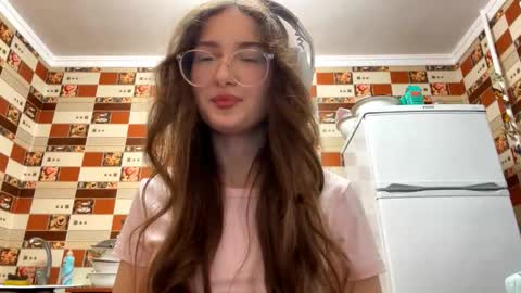 Snapshot of karmenholgate chatting on November 2025 08:39:02 AM Julia online show from November 2025 08:39:02 AM