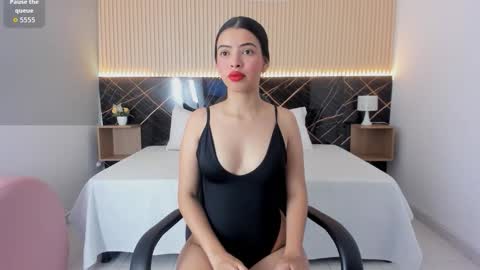 karol_cortes online show from October 2025 07:26:01 PM