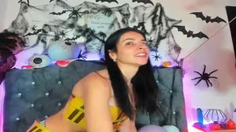 Karol online show from October 2025 04:35:01 AM