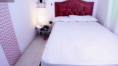 karol_smiitth online show from September 2025 01:44:02 PM