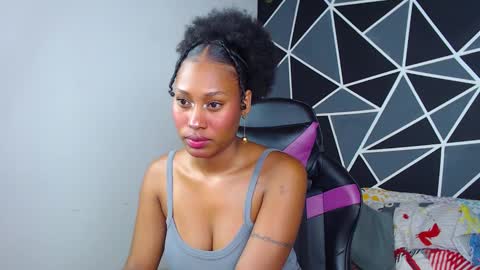 Karol  online show from October 2025 08:53:02 PM