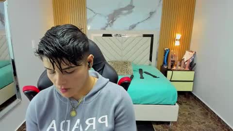 Karol and Luna online show from October 2025 02:34:02 AM