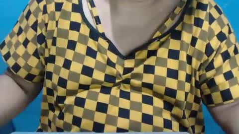 karolbb online show from January 2025 02:33:01 AM