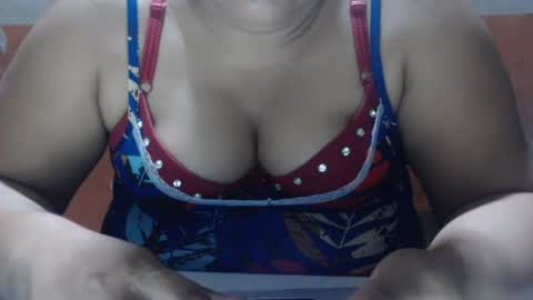 karolbb online show from January 2025 11:24:01 PM