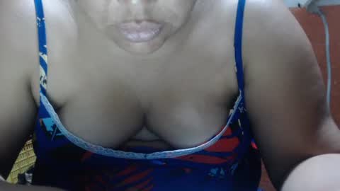 karolbb online show from January 2025 11:19:02 AM