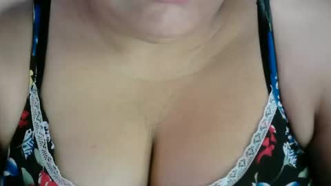 karolbb online show from February 2025 11:10:02 AM