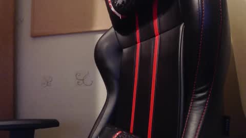 Snapshot of karolhorny96 chatting on November 2025 09:39:02 PM Karol online show from November 2025 09:39:02 PM