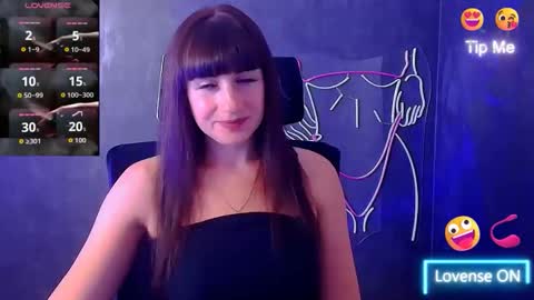 Caroline online show from September 2025 05:31:01 AM