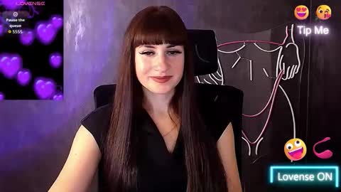 Caroline online show from October 2025 08:34:02 AM