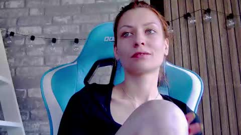 karoline121 online show from February 2025 12:36:01 PM
