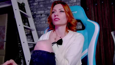 karoline121 online show from February 2025 09:36:02 PM