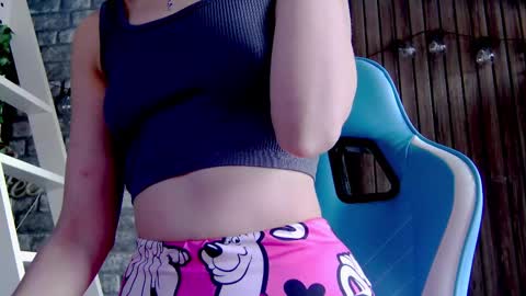 karoline121 online show from February 2025 02:38:01 PM