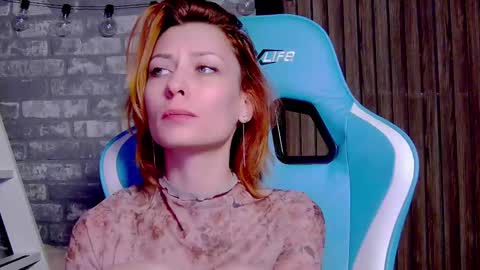 karoline121 online show from February 2025 07:03:01 PM