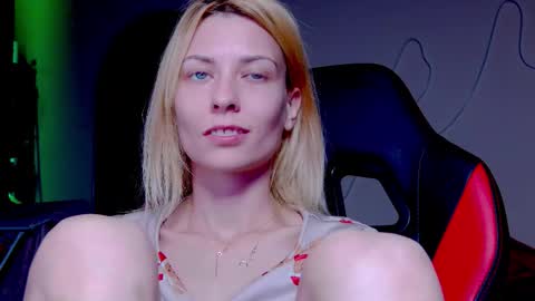 Snapshot of karoline121 chatting on October 2025 09:13:02 PM karoline121 online show from October 2025 09:13:02 PM